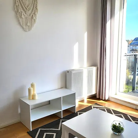Mieszkanie Bazantowa Z Miejscem W Hali Garazowej Apartman